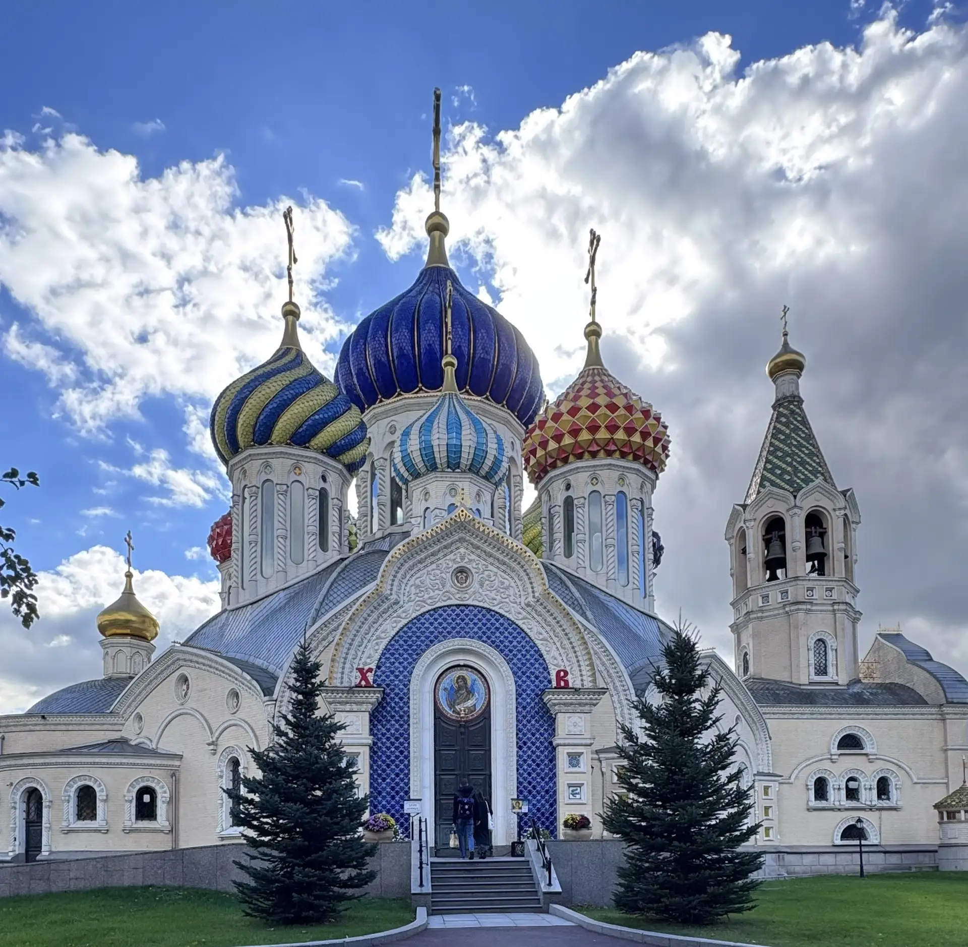 Как же прекрасно провести погожий октябрьский день в Переделкино, полюбоваться на велич...