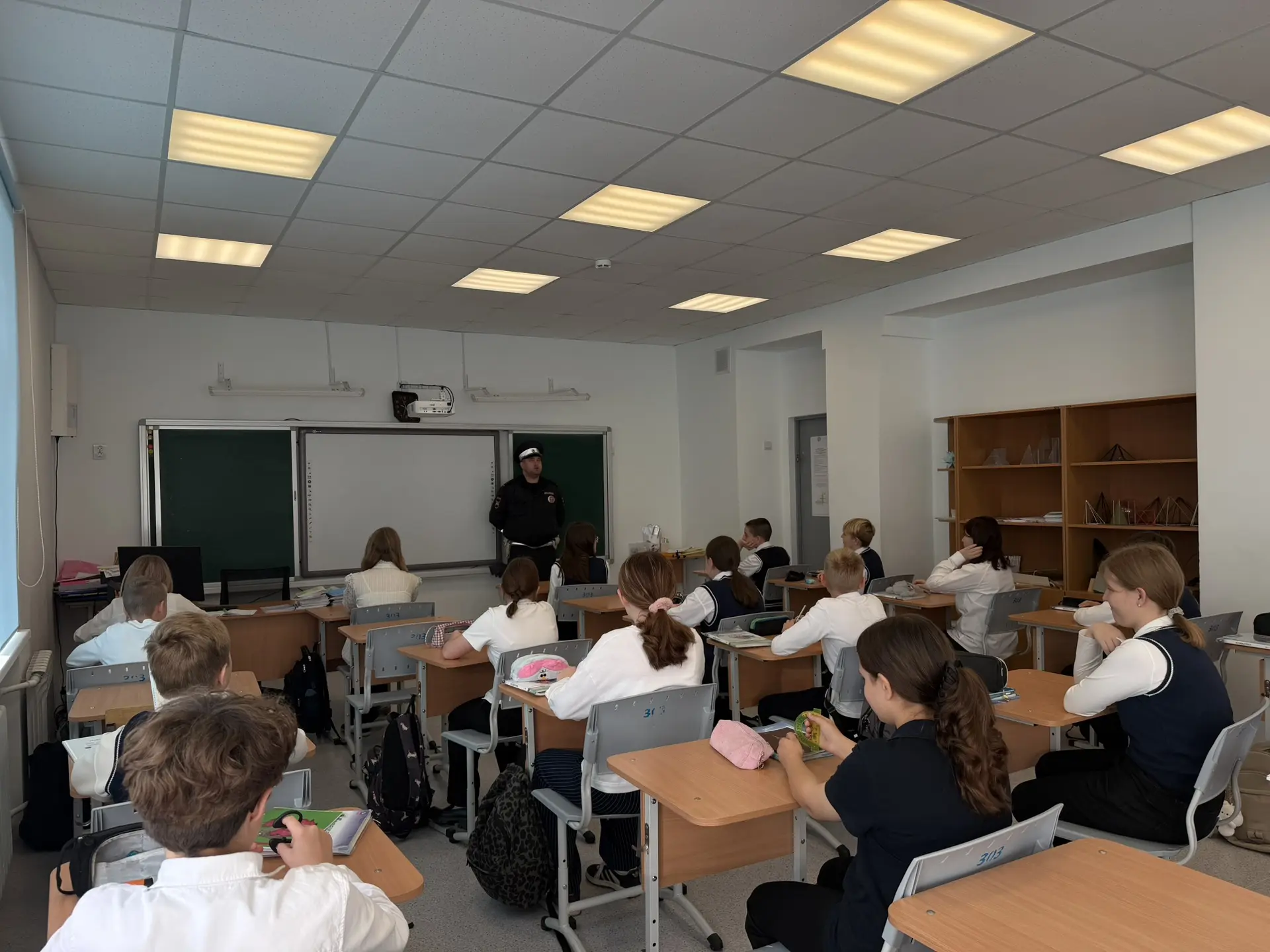 🚦В рамках проведения «Недели профилактики» для обучающихся Лицея прошла профилактическ...