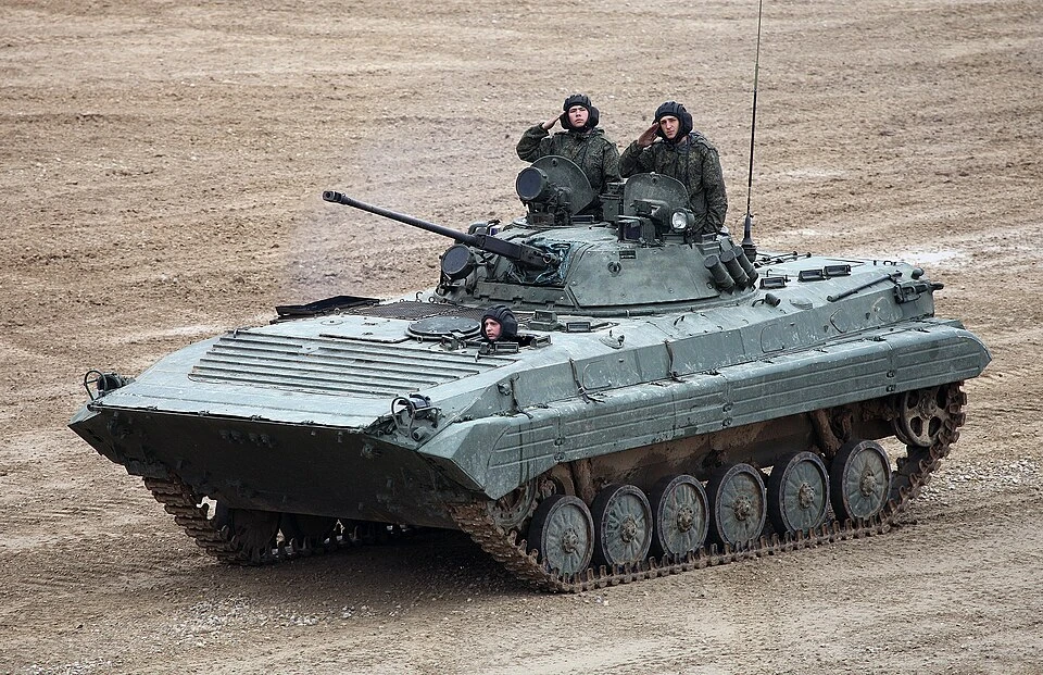 15 октября 1980 года БМП-2 приняли на вооружение Советской Армии.