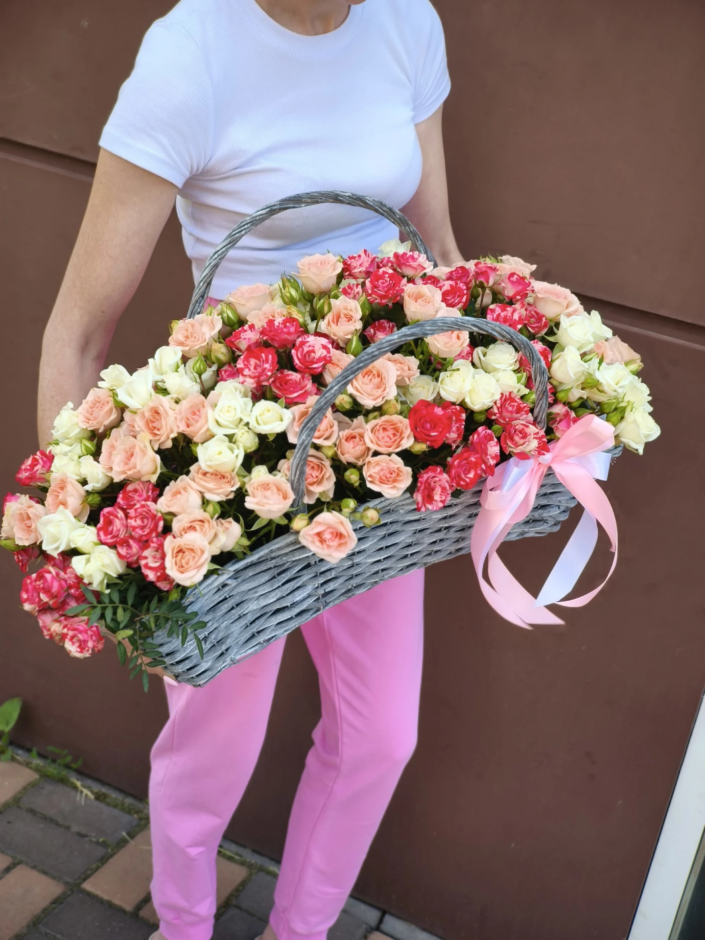 💛 Иногда не нужны слова — достаточно одного букета. 💛