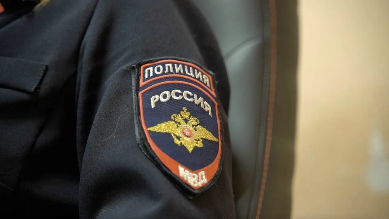 🚨Энгельсские полицейские задержали вора, который обокрал новую знакомую