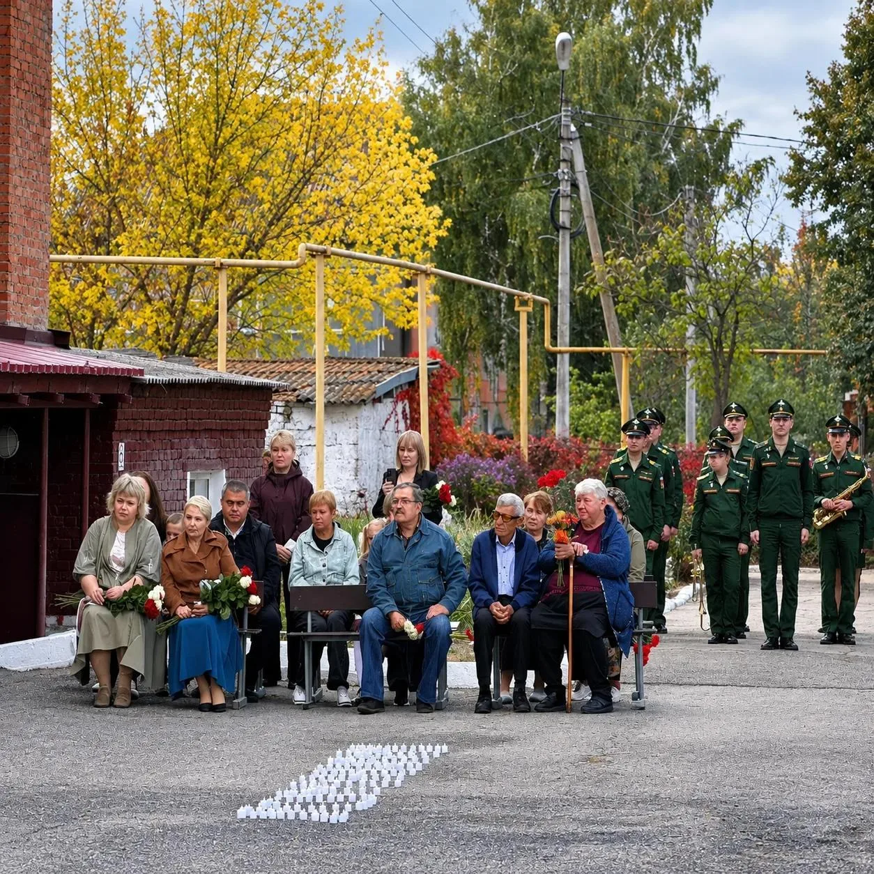 В школе №6 хутора Маркин открыли мемориальные доски выпускникам, героически погибшим в ...