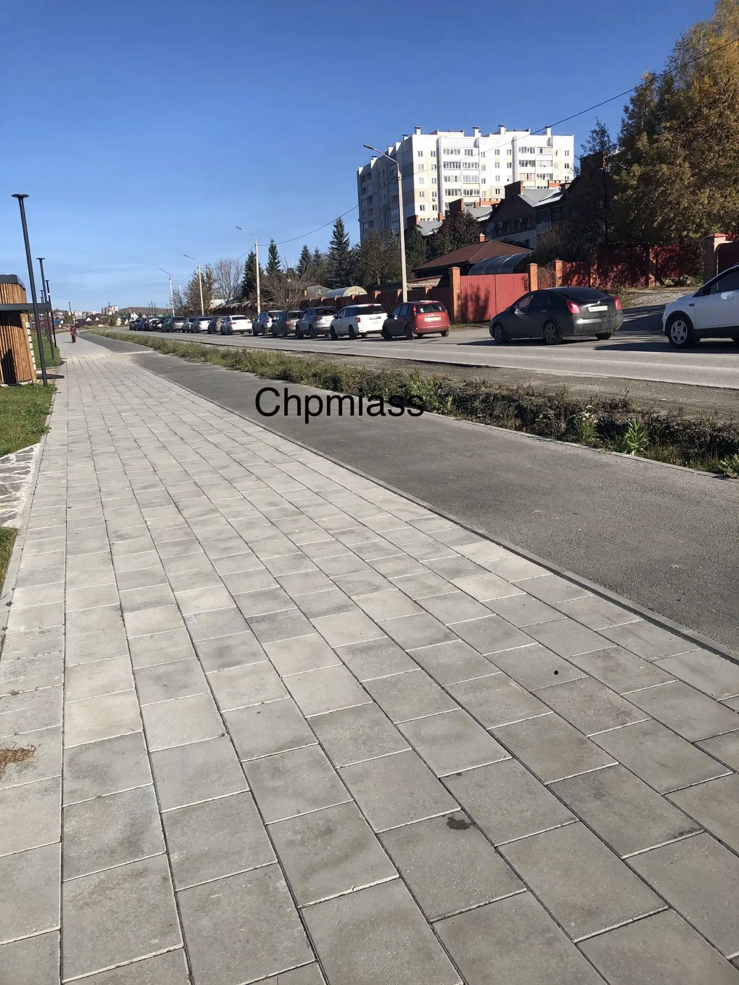 Комарово стоит в пробке