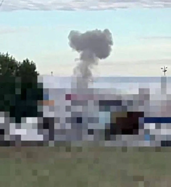 🛩💥В Киеве продолжились удары БПЛА. Пожар на складе после атаки.