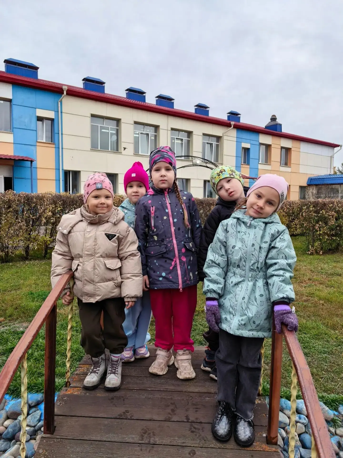 🌳 Осенняя прогулка: маленькие исследователи в большом мире