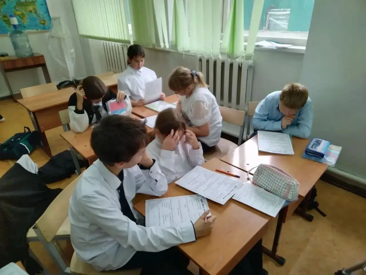 Урок-исследование: как в 4Б классе ( учитель Ольга Юрьевна Трикозова) открыли водные бо...