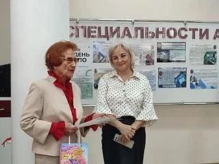 нужны здесь и сейчас.