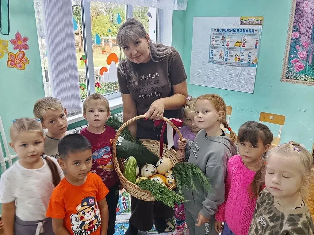 📚6 октября библиотекарь Логиновской сельской библиотеки побывала в гостях в старшей гр...