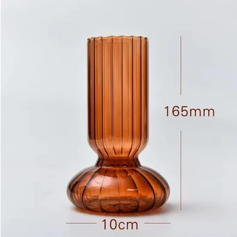 Цветная стеклянная ваза в полоску