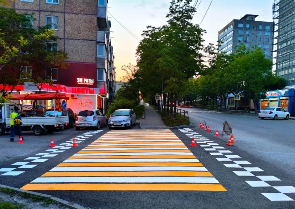 🚧 Во Владивостоке обезопасят ещё четыре пешеходных перехода