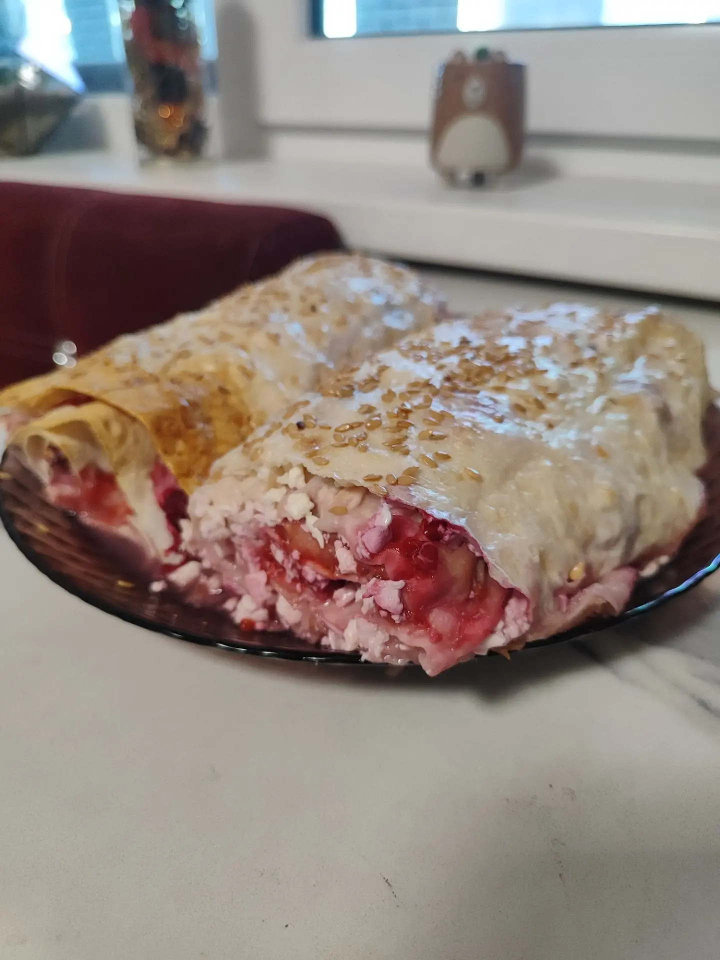 Если хочется чего-то невероятно вкусного к чаю, но совершенно нет желания стоять у плит...