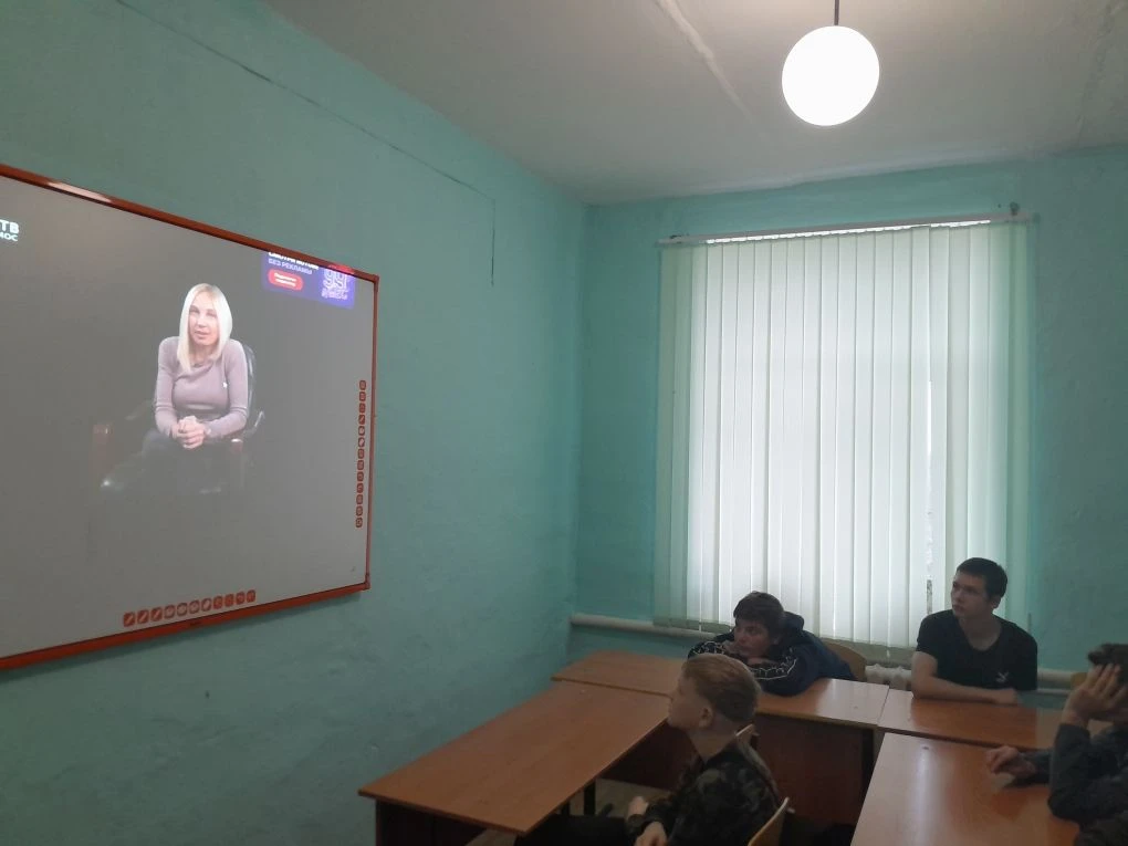 На профилактическом занятии посвященному профилактике травли с подростками  разобрали, ...