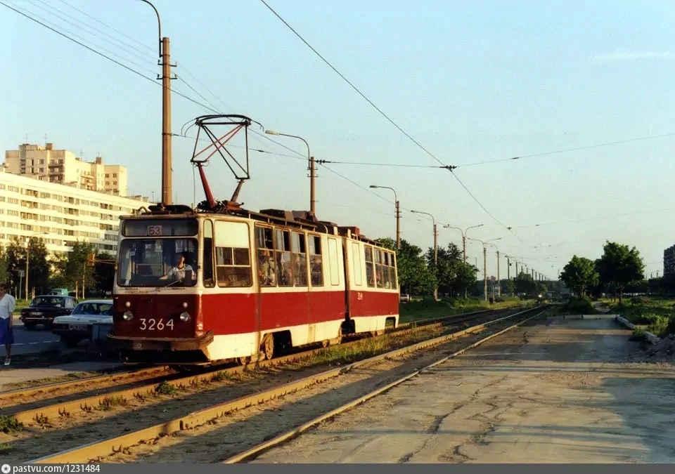 Проспект Культуры в 1996 году