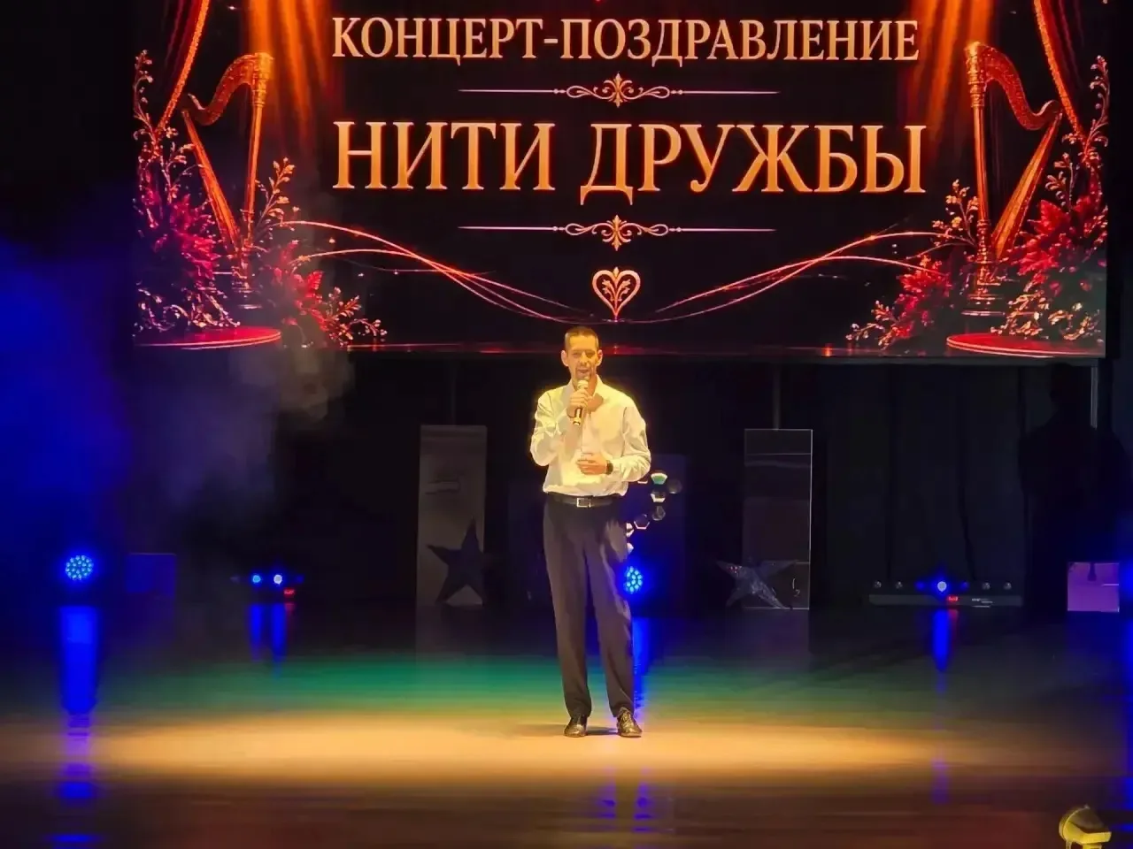 10 октября художественный руководитель и солист Дома культуры хутора Лосево Михаил Груе...