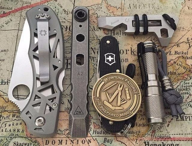 EDC (Every Day Carry) — это набор предметов для повседневного использования, которые мо...