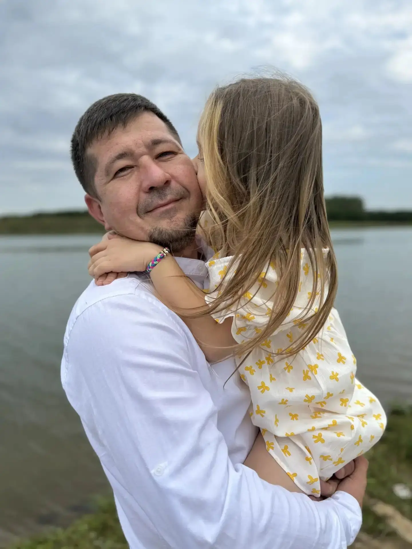 💙 Шакирова Малика, ученица 2 «Б» класса, участвует в челлендже «День отца»! 👨‍👧