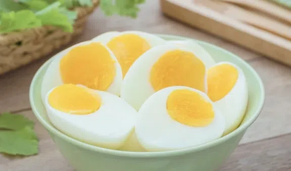 🥚Состав и полезные свойства куриного яйца.