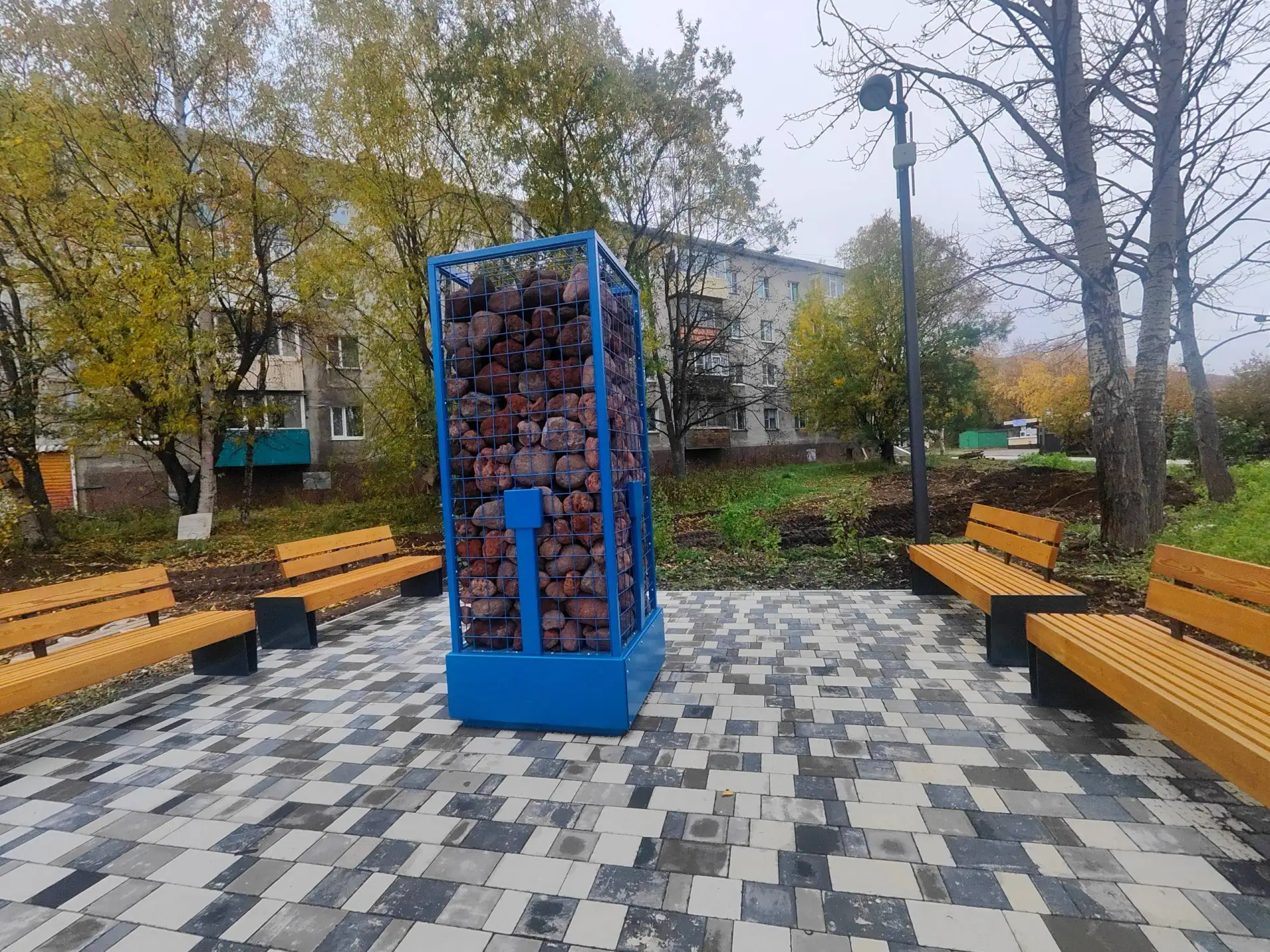 Что за арт объект, знает кто? 🤔