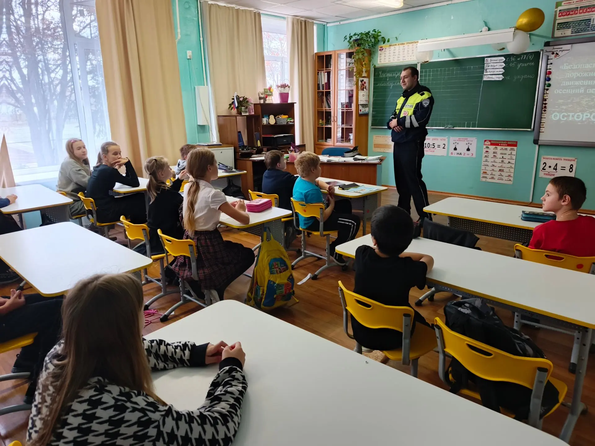 👮‍♀️🍂 7 октября сотрудники   Госавтоинспекции Киришского района провели профилактичес...