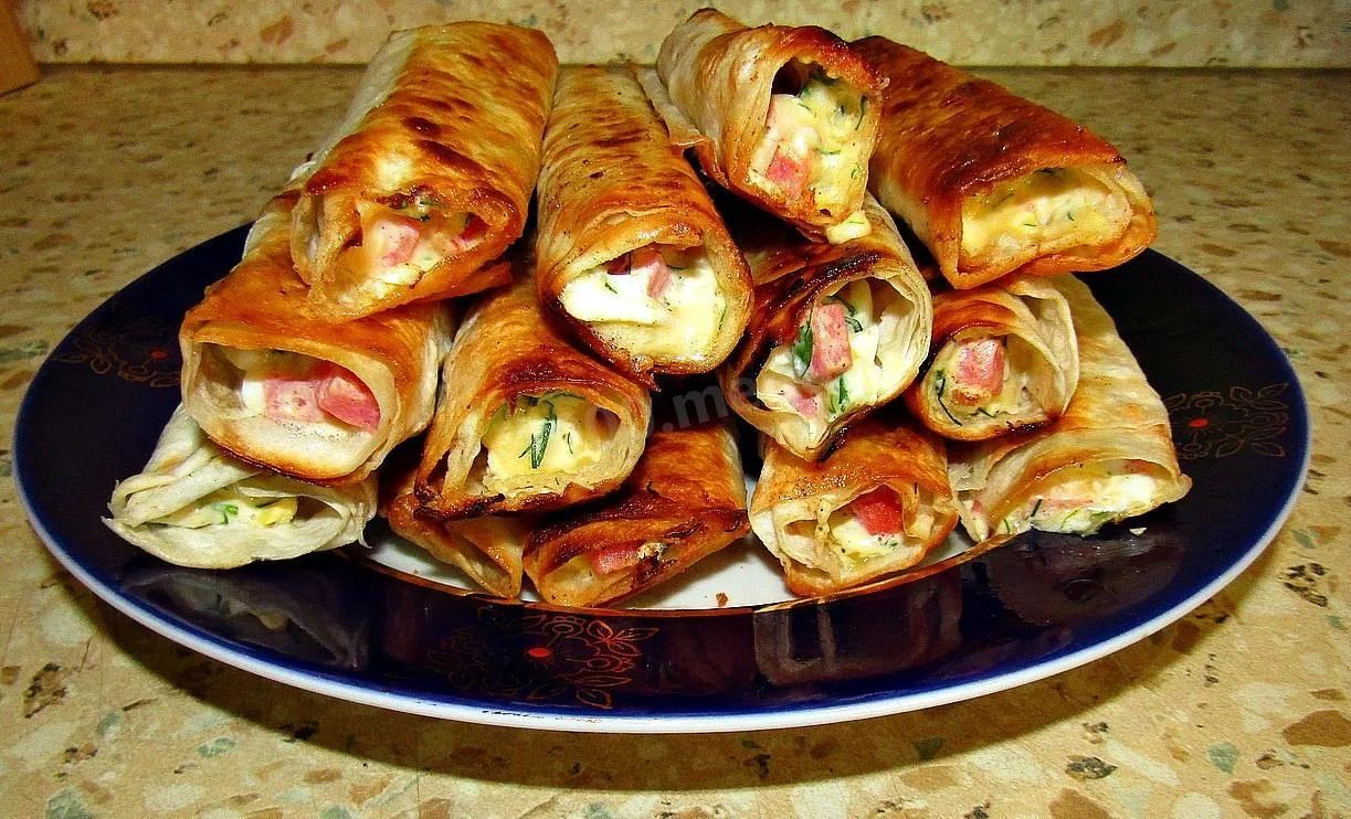 Сочная закуска из лаваша за пару минут                                                В...