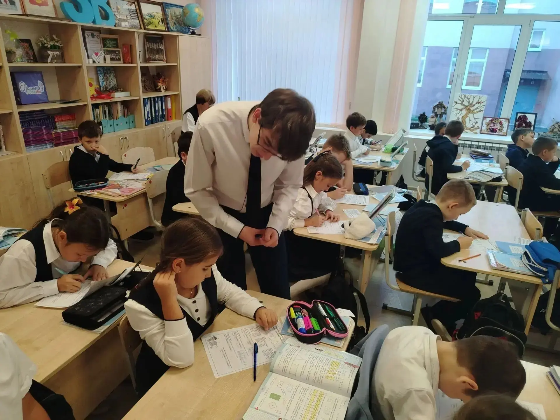 👨‍🏫👩‍🏫День самоуправления: один день — и целая вселенная новых ролей!