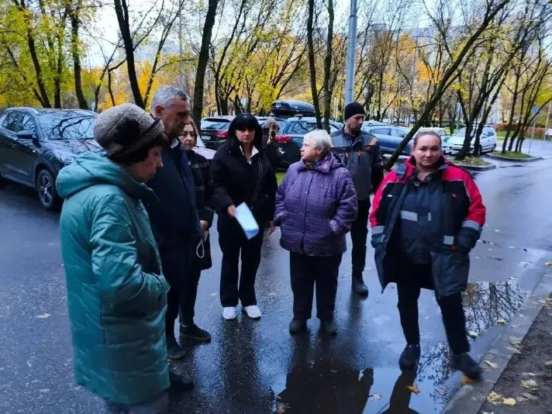 Во дворе на Северном бульваре обновят территорию