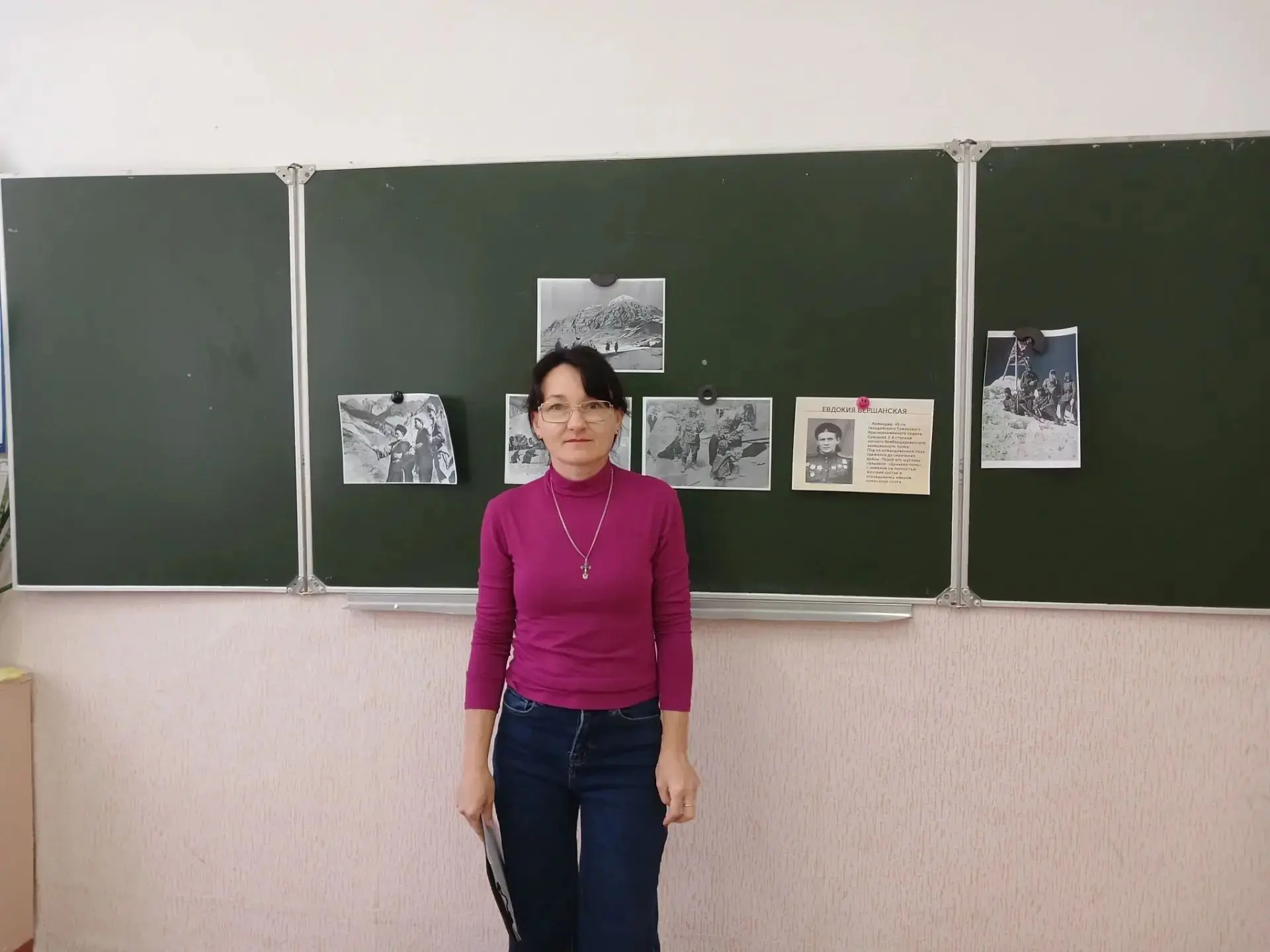 В МКОУ СОШ № 6 работниками Дома культуры было проведено памятное мероприятие, посвящённ...
