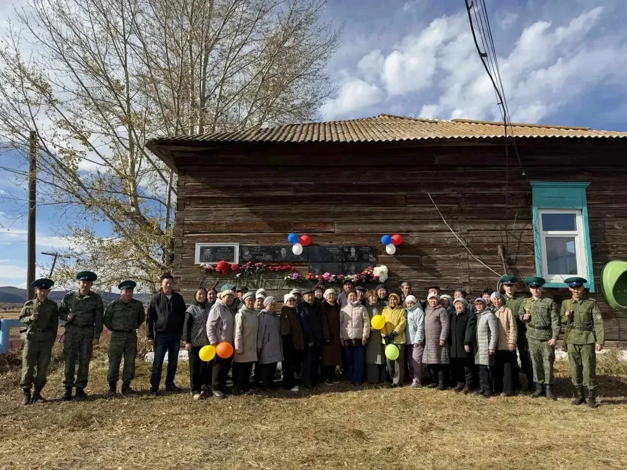 В Цаган-Челутае открыли мемориальные доски в память о земляках