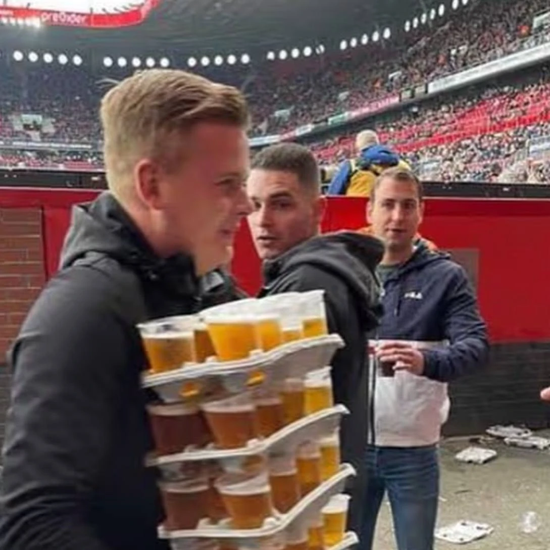 🍻 Впервые за 41 год алкоголь может вернуться на стадионы АПЛ, — BBC