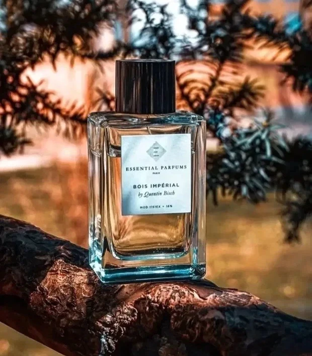 🧪 По мотивам Bois Imperial: молекулярная магия в одном флаконе.