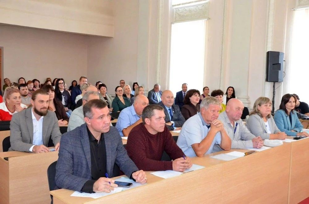 Утверждена структура и сформирован руководящий состав Собрания депутатов Семикаракорско...