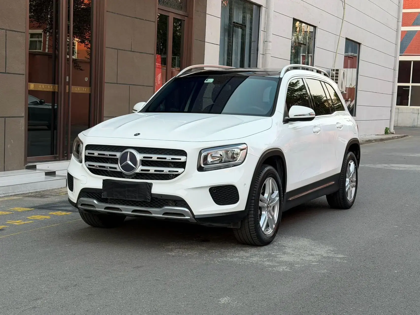 🇩🇪 Mercedes-Benz GLB 180 Fashion Edition