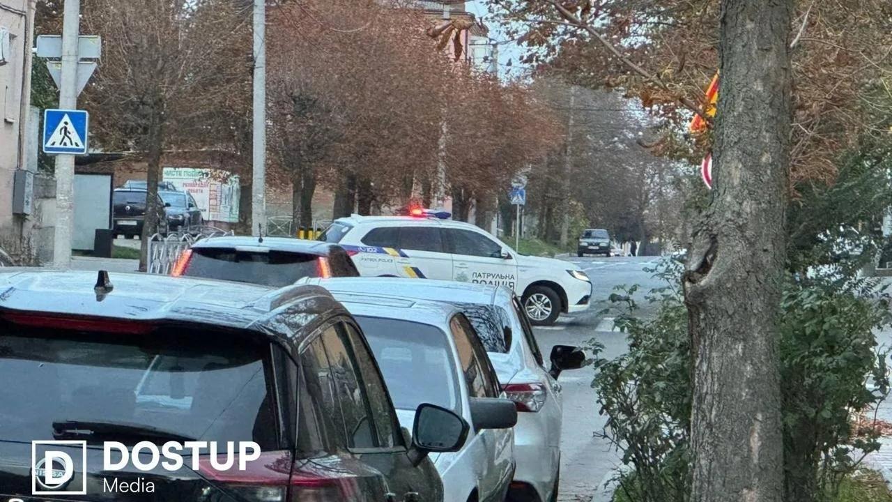 ‼️🇺🇦🏴‍☠Украинец во время общения с полицаями бросил в них гранату и открыл огонь из ...