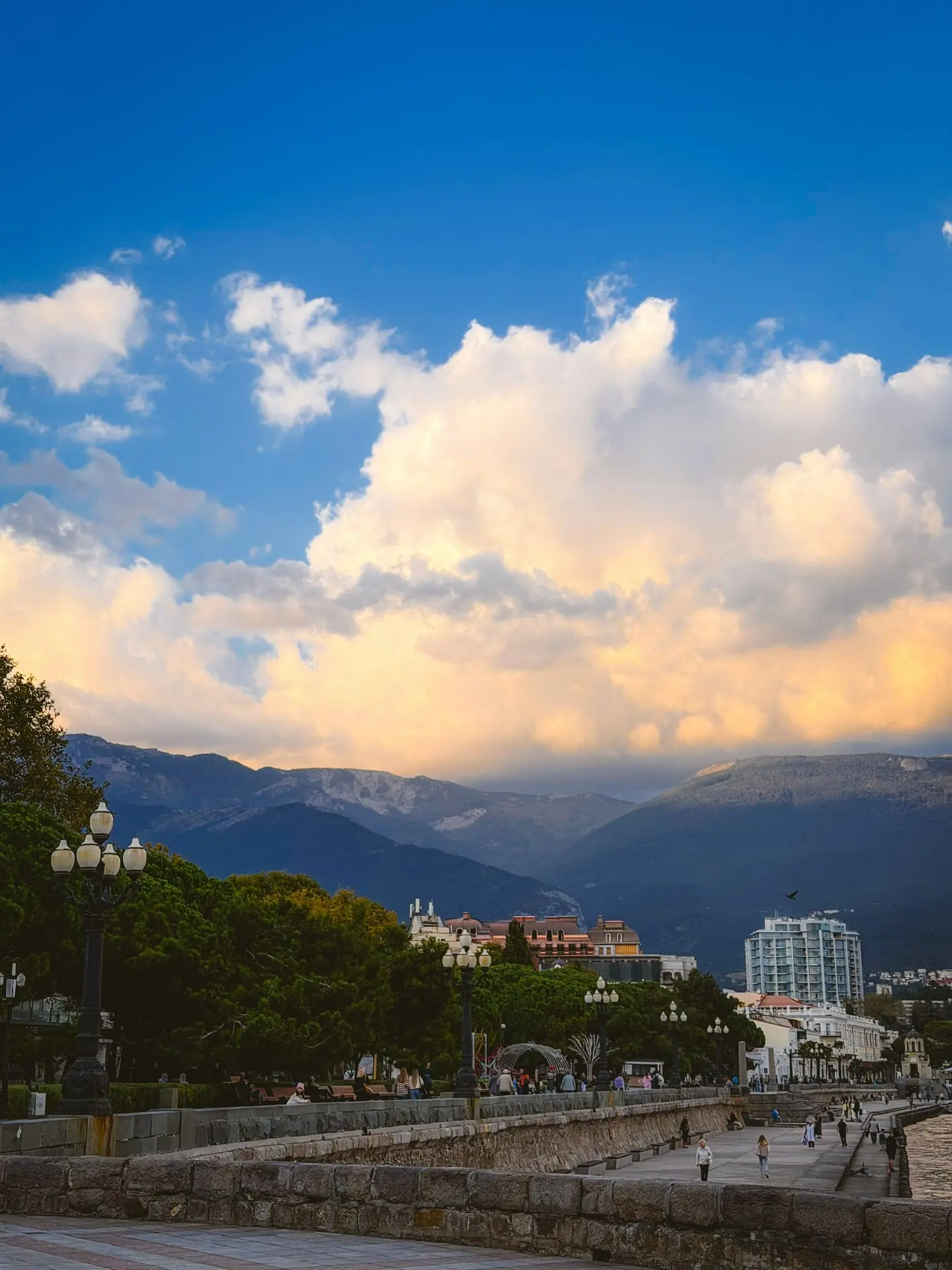 Осенняя Ялта 🧡🍁