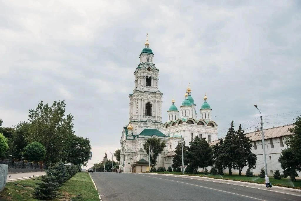 Башни Астраханского кремля завершают сезон