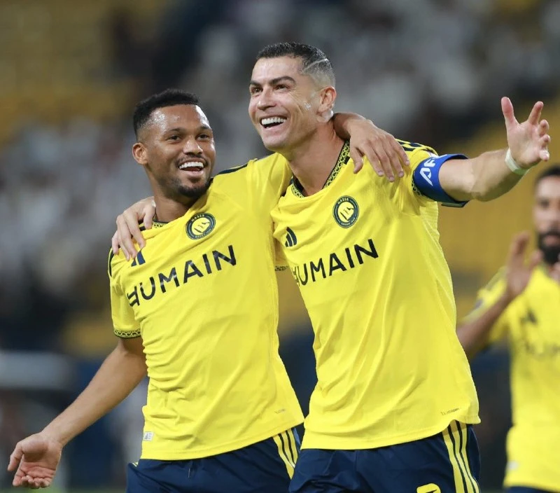 Айман и Криштиану 🥹💛