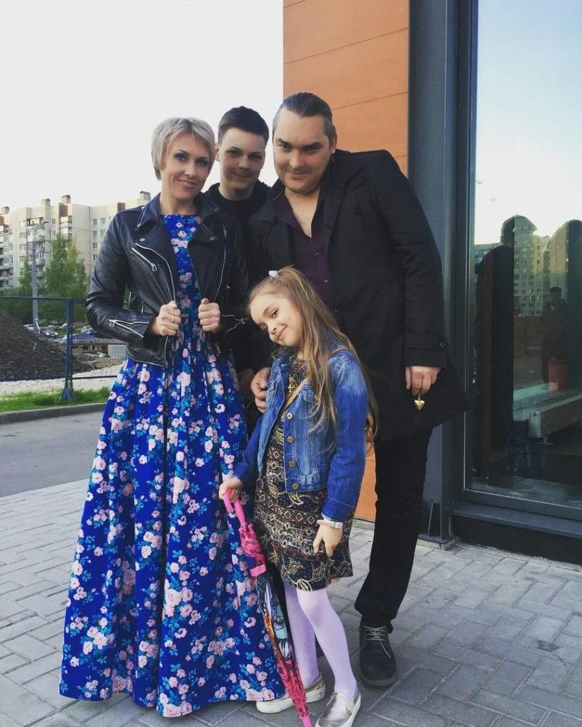 Алексей Горшенёв с семьёй