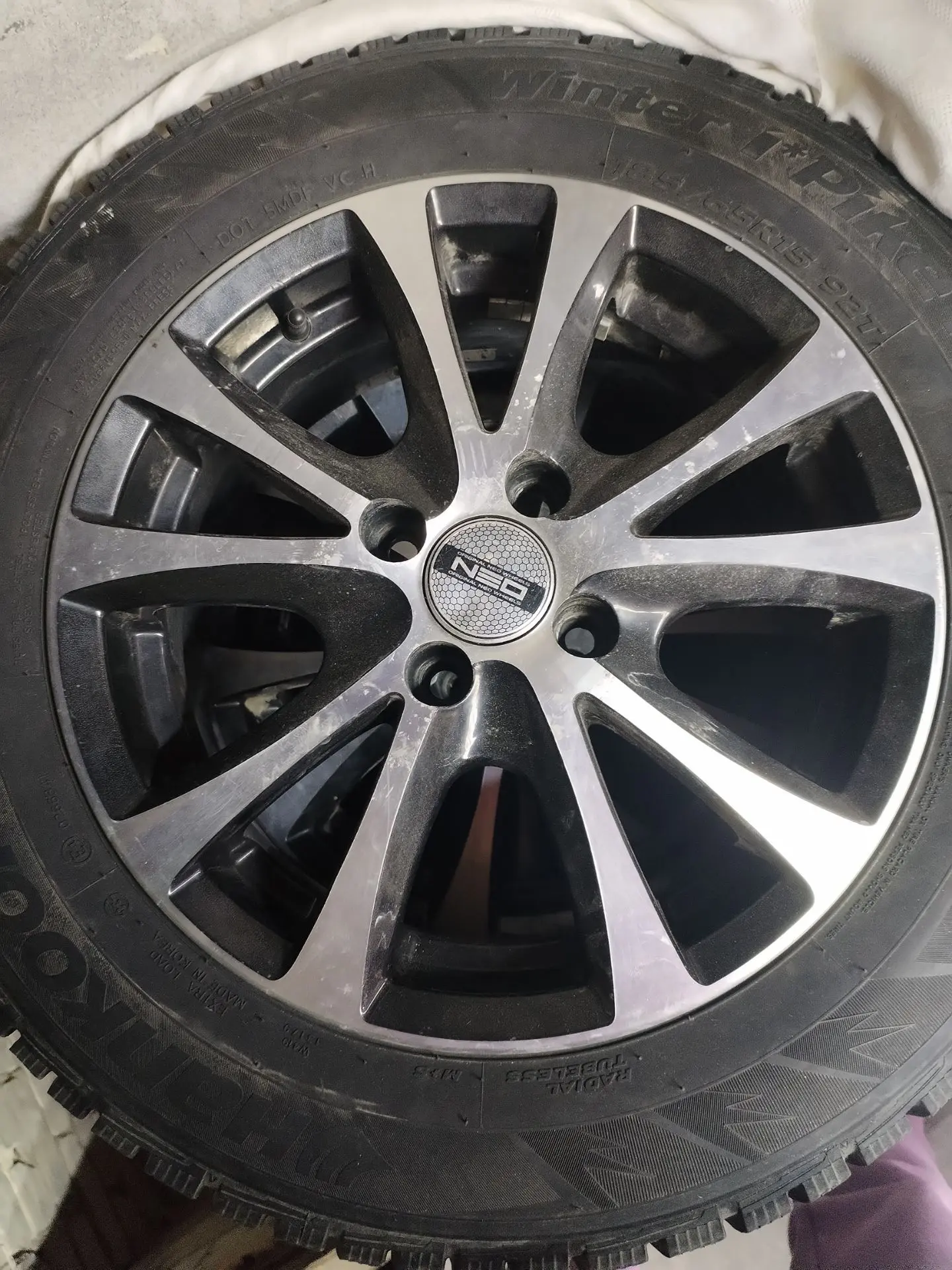 Комплект зимних колес р15 185 65 4х100 HANKOOK WINTER I PIKE 1 сезон шипы 100% состояни...