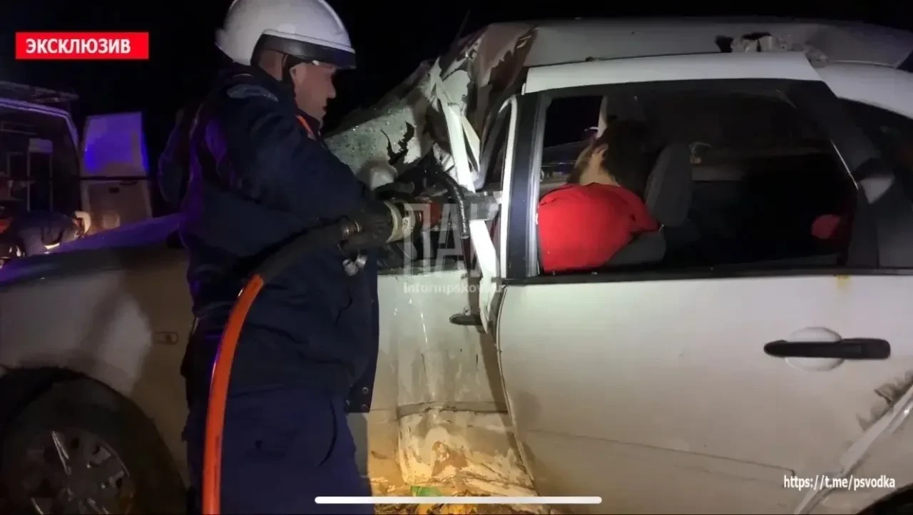 В Логозовичах пьяный водитель влетел в мачту освещения