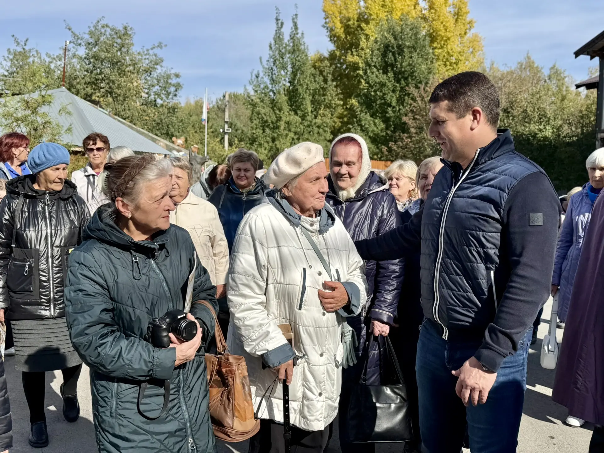 🍁 С уважением к старшему поколению