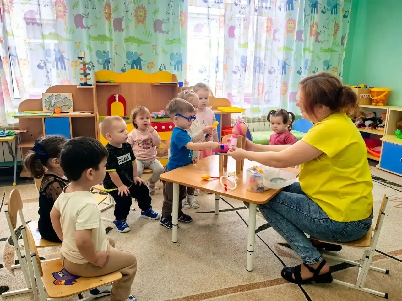 ОД по художественно-эстетическому развитию (лепка) в первой младшей группе «Солнышко»