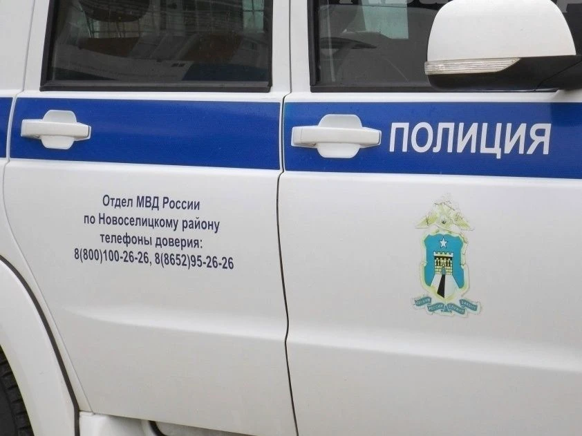 Житель округа угрожал убийством жене и избил дочь