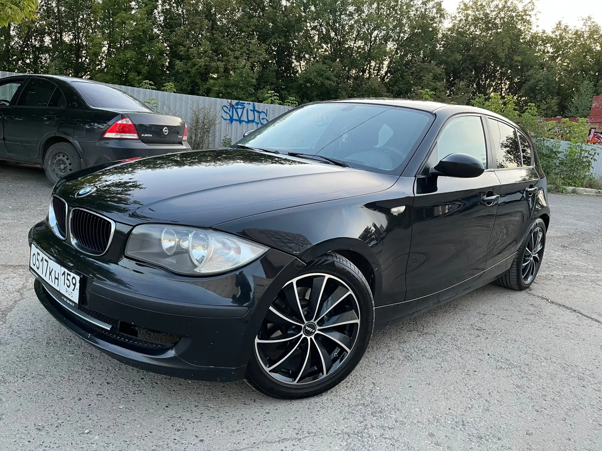 BMW E87 рестайлинг в хорошем состоянии. Двигатель 1.6 работает хорошо. Расход бензина у...