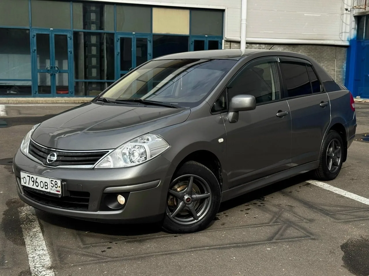 В продаже Nissan Tiida