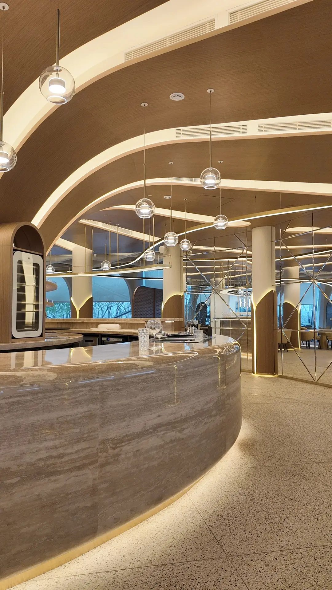 Барная стойка является душой любого заведения, именно она собирает вокруг себя всё вним...