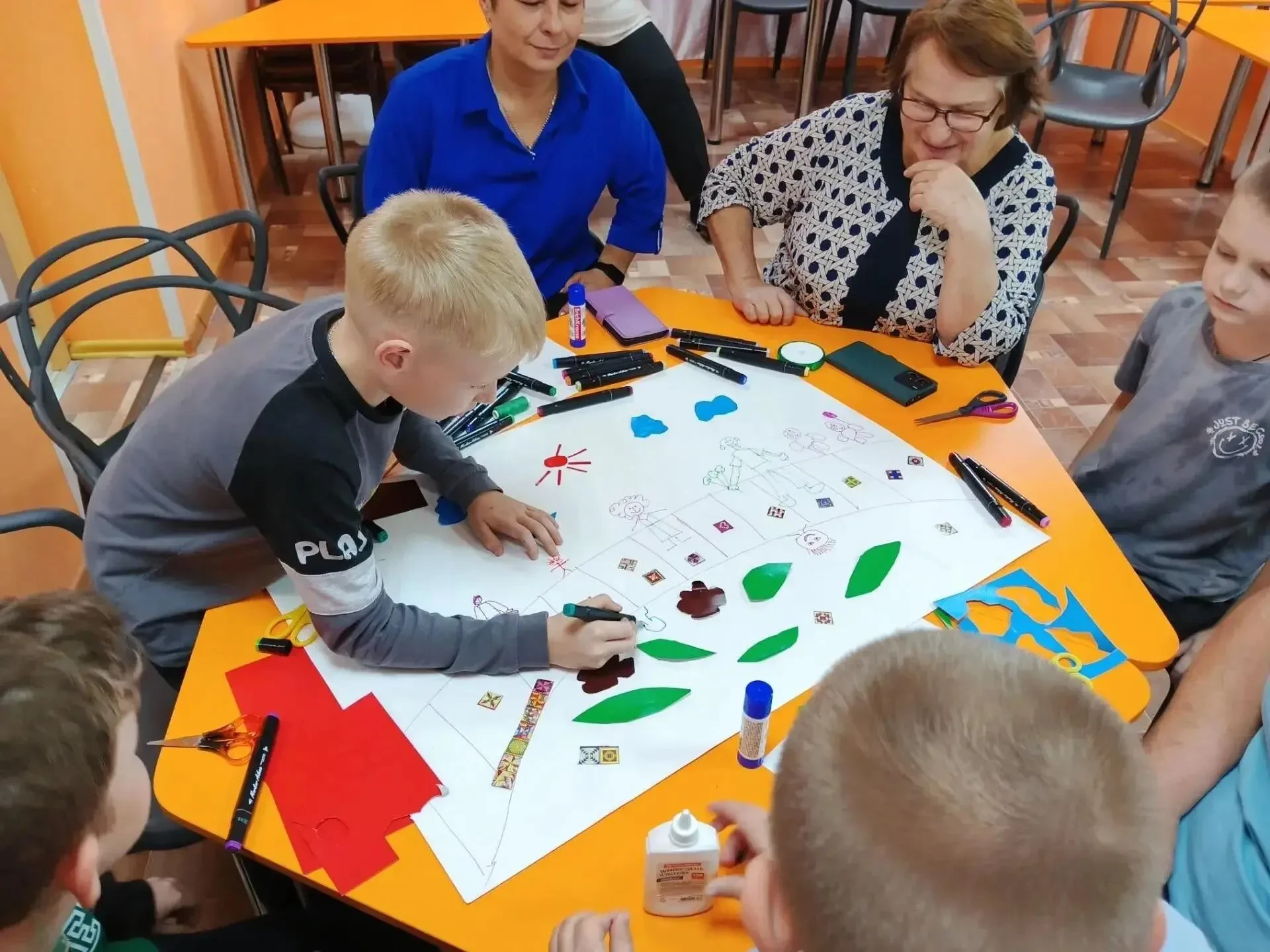 👵 Мост поколений: как бабушки и внуки нашли общий язык