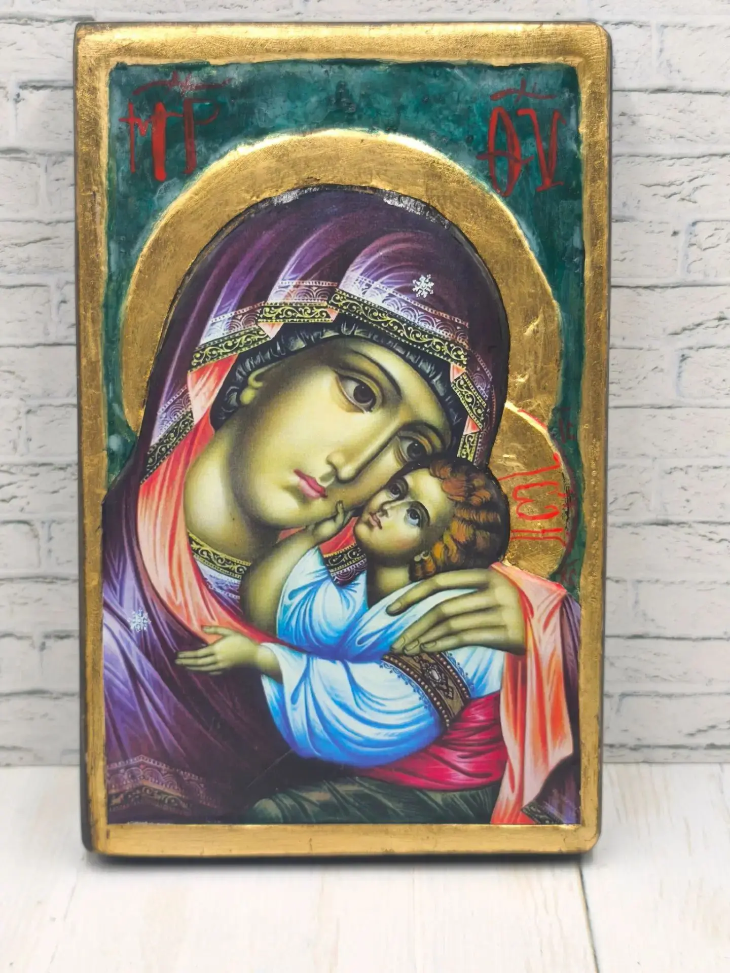 Очень красивая греческая икона Пресвятой Богородицы.