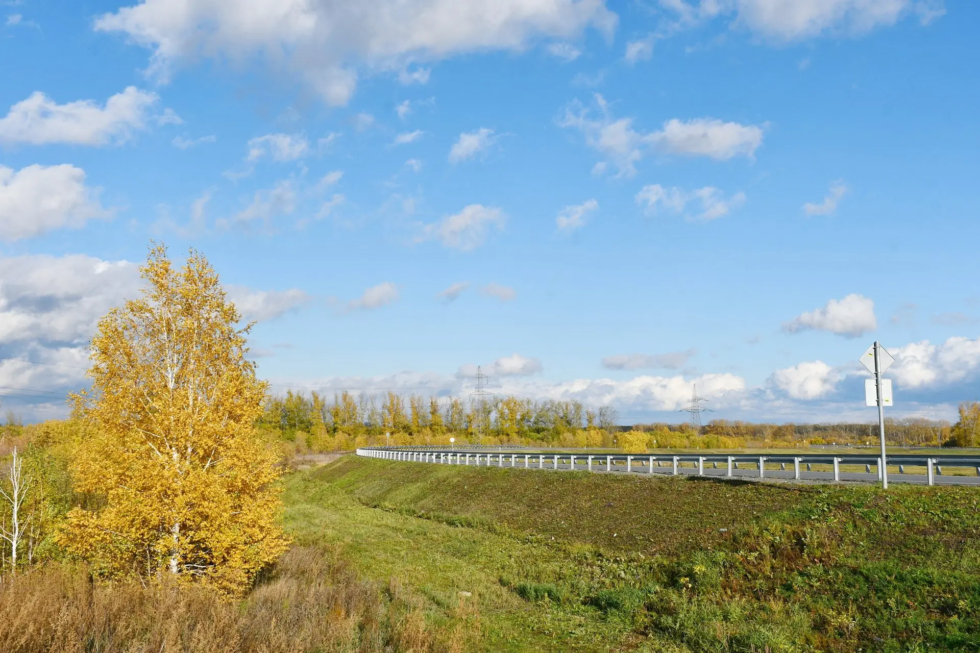 🌤 Доброе утро, Верх-Тула! Сегодня понедельник, 12 октября 2026 года.