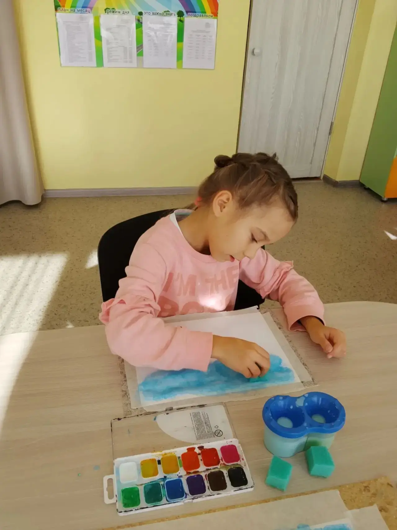 🍂Сегодня с ребятами ловили осень… но не в корзинку, а на бумагу! 🍁