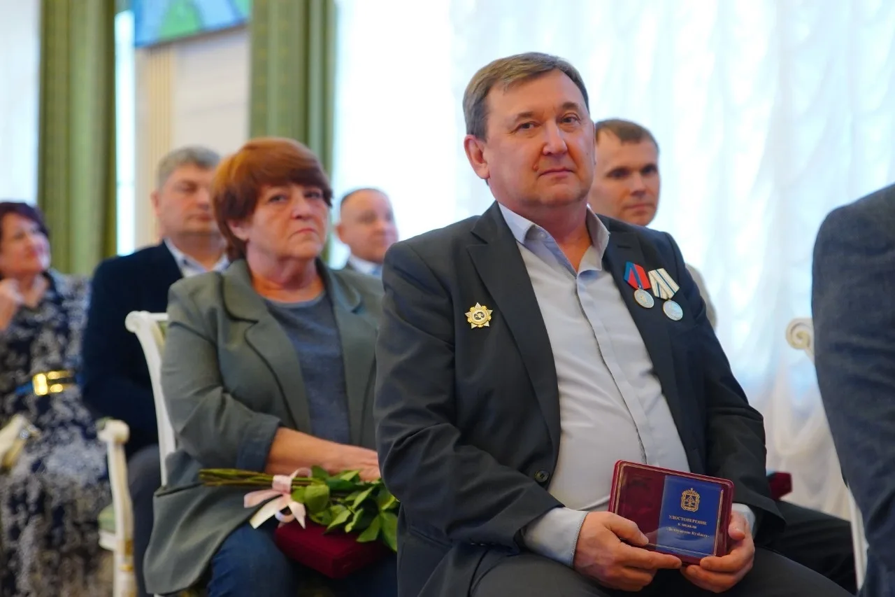 🔥Герои дорожной отрасли: в Кузбассе наградили лучших работников дорожной отрасли